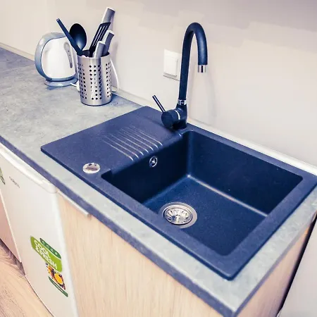 21 Basic Apartment